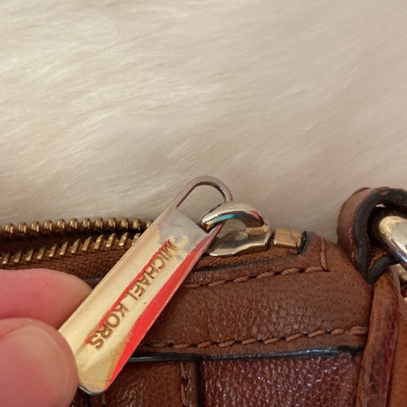 Michael Kors brown crossbody bag with gold tone hardware. - Picture 9 of 10